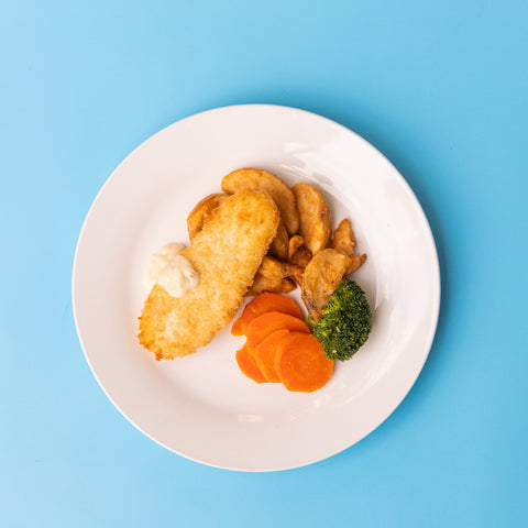 NC58 Mini Crumbed Fish, Tartare Sauce, Wedges & Seasonal Vegetables